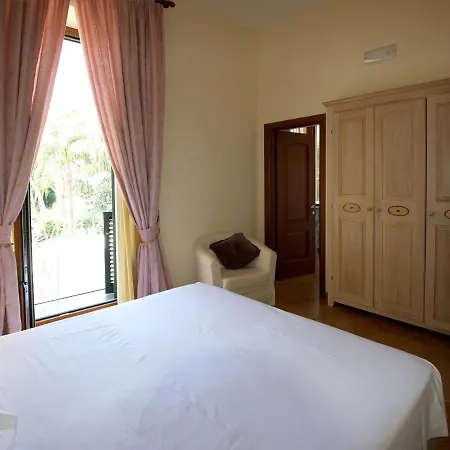 Divina House 4*