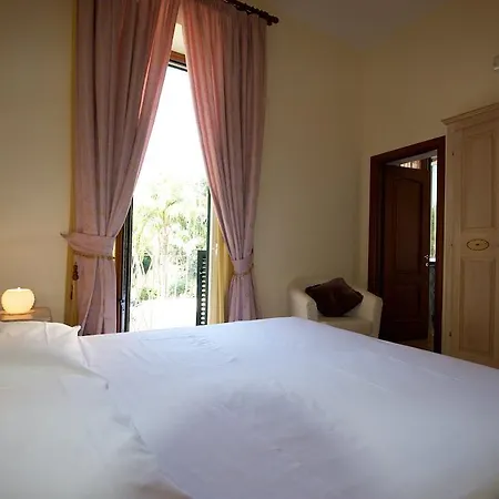 Alojamento de Acomodação e Pequeno-almoço Divina House Sorrento