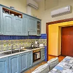 Divina House Bed and Breakfast