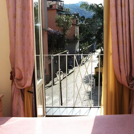 Divina House