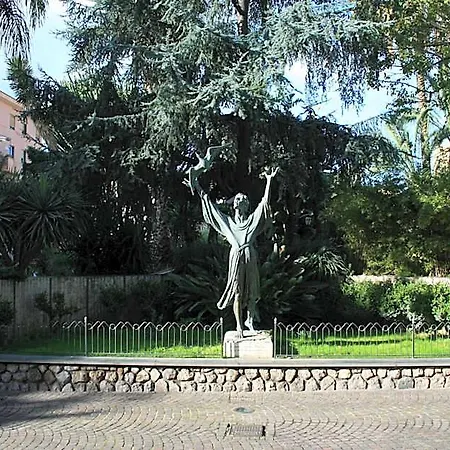 Bed & Breakfast Divina House 4*