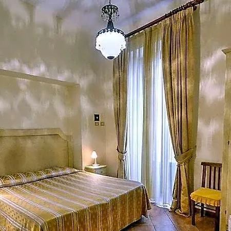 Divina House Bed & Breakfast 4*