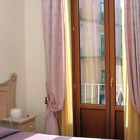 Bed & Breakfast Divina House 4*