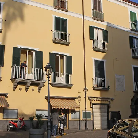 Bed & Breakfast Divina House 3*